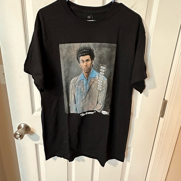 NWT Men’s The Kramer Seinfeld T Shirt - Large - Picture 1 of 5